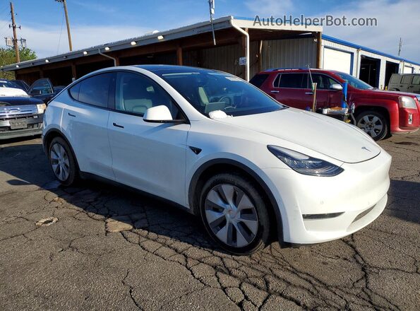 7SAYGDEE9NA010187 2022 TESLA MODEL Белый Передняя правая четверть