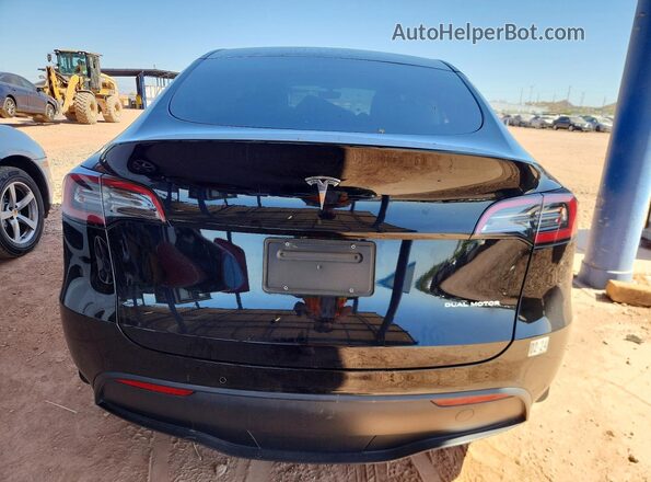 7SAYGDEE9NF368652 2022 TESLA MODEL Black Հետևի տեսք
