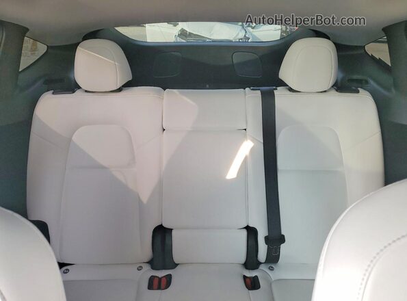 7SAYGDEE9NF558760 2022 TESLA MODEL White Rear seats view