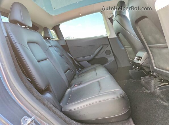 7SAYGDEE9PA155622 2023 TESLA MODEL Charcoal Вид задніх сидінь