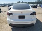 2024 Tesla Model Y White vin: 7SAYGDEE9RA220049