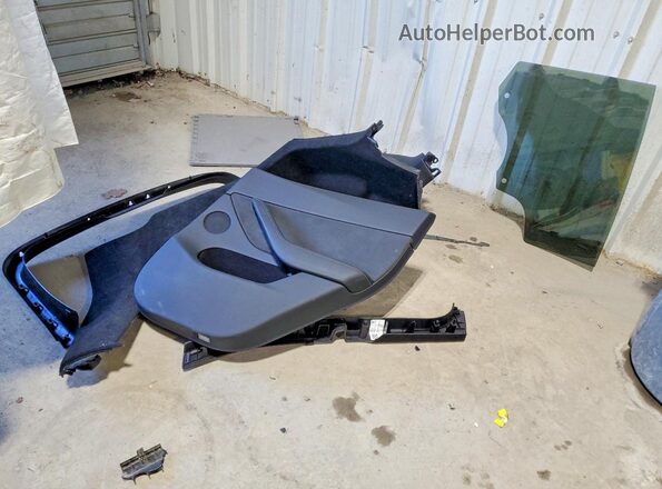 7SAYGDEE9RA282678 2024 TESLA MODEL Blue Вид підкапотного простору