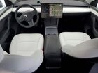 2024 Tesla Model Y Blue vin: 7SAYGDEE9RA282678