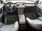 2024 Tesla Model Y Blue vin: 7SAYGDEE9RF982820