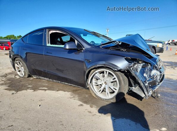 7SAYGDEE9RF994045 2024 TESLA MODEL Black Front right