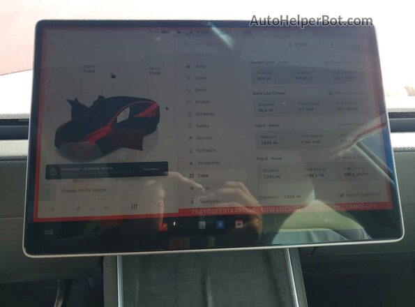 7SAYGDEE9TA493130 2026 TESLA MODEL Красный Вид щитка приборов