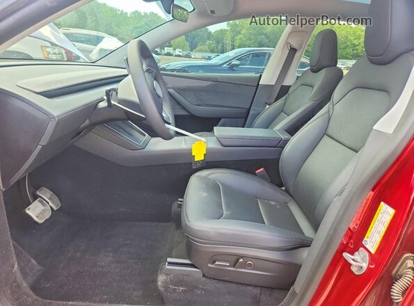 7SAYGDEE9TF558304 2026 TESLA MODEL Red Սալոնի դիմացի տեսք