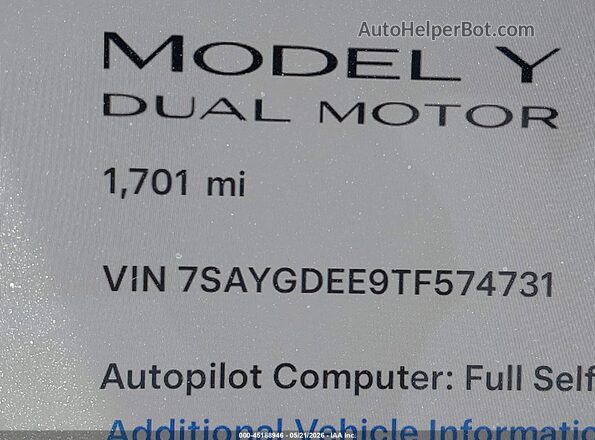 7SAYGDEE9TF574731 2026 TESLA MODEL Y Red Սալոնի 360 աստիճան տեսք