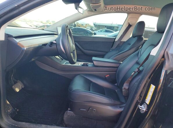 7SAYGDEEXNF318150 2022 TESLA MODEL Черный Вид салона спереди