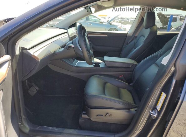 7SAYGDEEXNF561764 2022 TESLA MODEL Серый Вид салона спереди