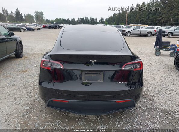 7SAYGDEEXPF967840 2023 TESLA MODEL Y Черный 