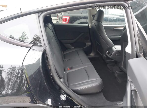 7SAYGDEEXPF967840 2023 TESLA MODEL Y Черный 