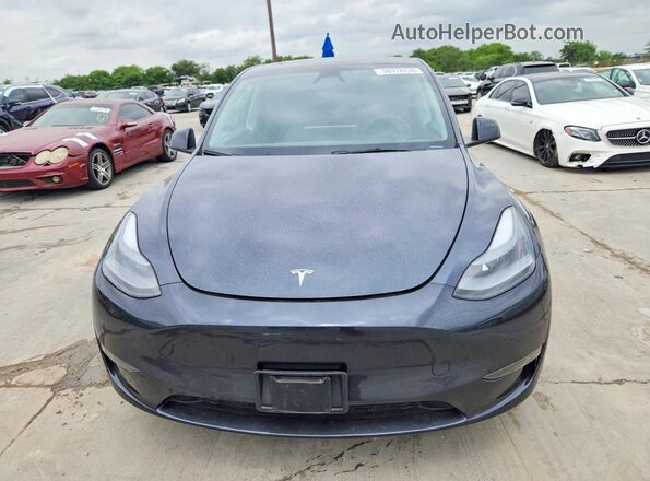 7SAYGDEEXRA246269 2024 TESLA MODEL Gray Widok z przodu