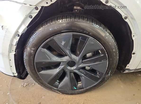 7SAYGDEEXRA307412 2024 TESLA MODEL Белый Панорамный вид салона 360°