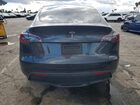 2024 Tesla Model Y Серый vin: 7SAYGDEEXRF062310