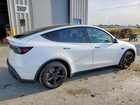 2026 Tesla Model Y White vin: 7SAYGDEEXTF518068