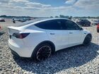 2022 Tesla Model Y White vin: 7SAYGDEF2NF452501