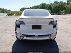 2022 Tesla Model Y Performance Dual Motor All-wheel Drive White vin: 7SAYGDEF2NF564568