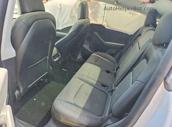 7SAYGDEF3NF407048 2022 TESLA MODEL Белый Вид задней части салона