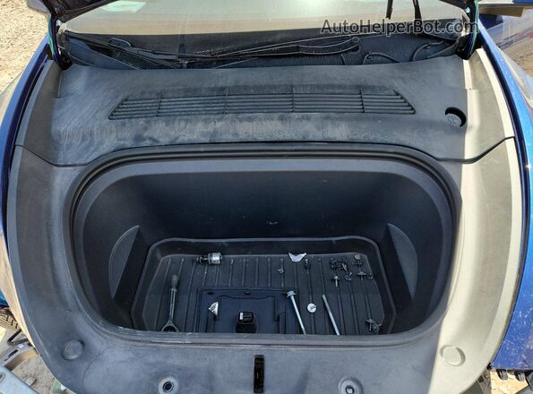 7SAYGDEF3PF714755 2023 TESLA MODEL Blue Vista interior trasera