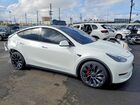 2024 Tesla Model Y White vin: 7SAYGDEF3RF056387