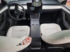 2025 Tesla Model Y White vin: 7SAYGDEF6SA353611