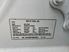 2025 Tesla Model Y White vin: 7SAYGDEF6SA353611