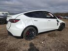 2025 Tesla Model Y White vin: 7SAYGDEF6SA353611