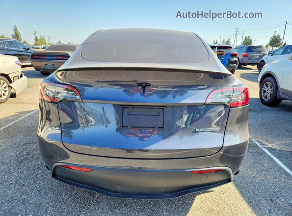 7SAYGDEF7NF379772 2022 TESLA MODEL Gray Вид ззаду