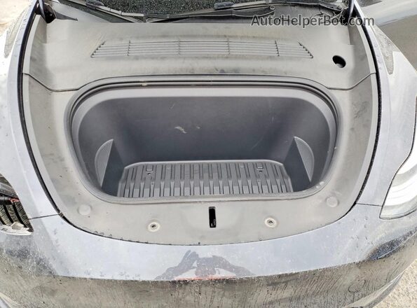 7SAYGDEF7RF085780 2024 TESLA MODEL Gray Vista interior trasera