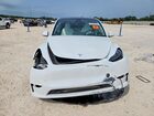 2025 Tesla Model Y White vin: 7SAYGDEF7SA339894