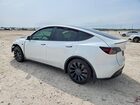 2025 Tesla Model Y White vin: 7SAYGDEF7SA339894