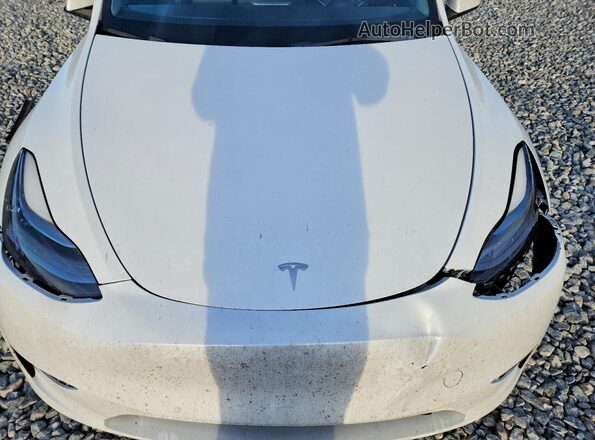 7SAYGDEF8NF326952 2022 TESLA MODEL White Вид задньої частини салону
