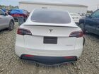 2022 Tesla Model Y White vin: 7SAYGDEF8NF520512