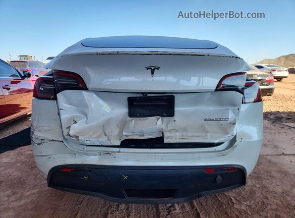 7SAYGDEF8RF052092 2024 TESLA MODEL White Vista trasera