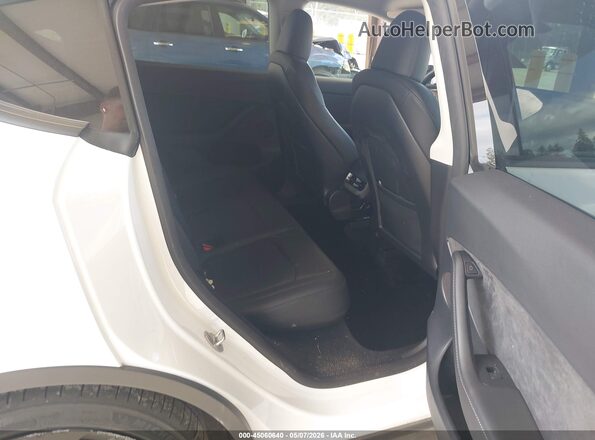 7SAYGDEF9PF834172 2023 TESLA MODEL Y White Widok naklejki z numerem VIN