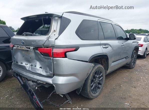 7SVAAAAA4PX002372 2023 TOYOTA SEQUOIA Серебряный Задняя правая четверть
