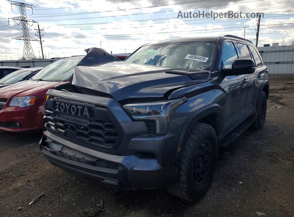7SVAAABA2PX012168 2023 TOYOTA SEQUOIA Gray Vista tres cuartos delantera izquierda