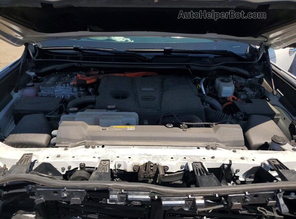 7SVAAABA3PX005553 2023 TOYOTA SEQUOIA White Вид підкапотного простору