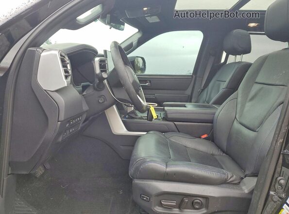 7SVAAABA6RX028151 2024 TOYOTA SEQUOIA Black Front interior view