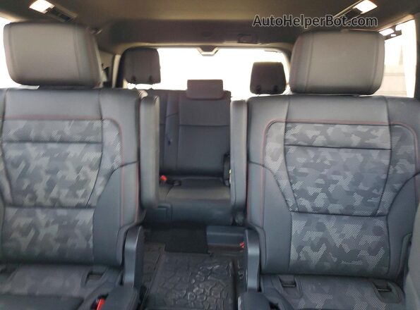 7SVAAABA7TX081304 2026 TOYOTA SEQUOIA Black Rear seats view
