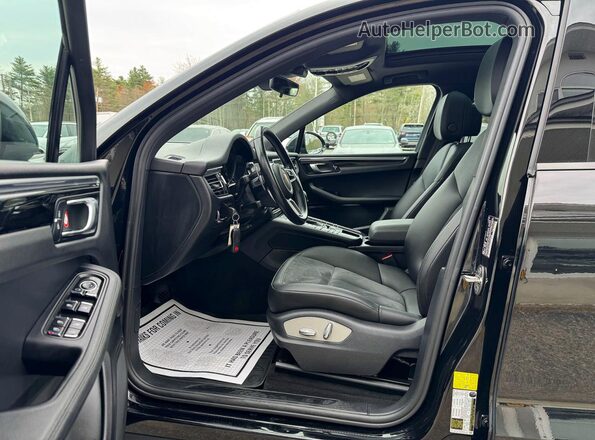 WP1AA2A54MLB03660 2021 PORSCHE MACAN Черный Вид панели приборов