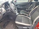 2020 Nissan Versa Sv Красный vin: 3N1CN8EV6LL804184