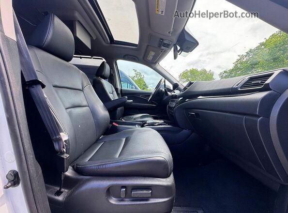 5FNYF5H69NB016231 2022 HONDA PILOT Black Widok z tyłu