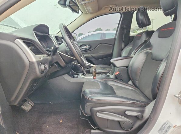 1C4PJMBS2GW299970 2016 JEEP CHEROKEE White Вид панелі приладів