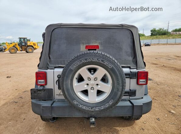 1C4AJWAG9JL829228 2018 JEEP WRANGLER Серый Вид салона спереди