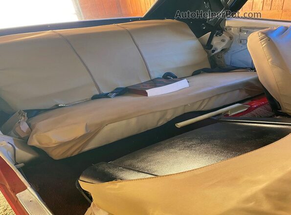 237677B123751 1967 PONTIAC LEMANS Red Vista interior delantera