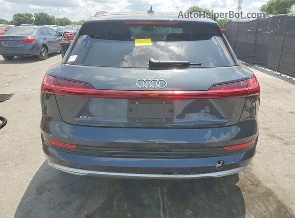 WA1VAAGE8KB025000 2019 AUDI E-TRON Серый Вид салона спереди