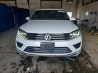 2017 Volkswagen Touareg Wolfsburg Белый vin: WVGRF7BP1HD000355