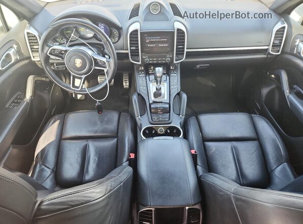 WP1AE2A20HLA75758 2017 PORSCHE CAYENNE Белый Вид щитка приборов